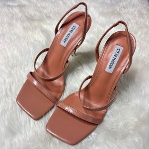 STEVE MADDEN NUDE HEELS